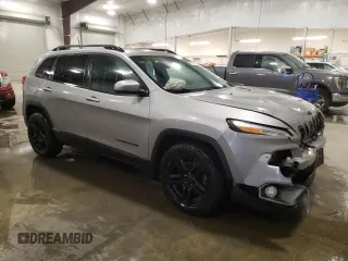 2016 Jeep Cherokee Altitude с VIN 1C4PJMCS8GW122127, выставлен на аукционе Copart как лот 42311735 с пробегом 154 047 миль миль и Списание • Salvage title. История ставок и продаж доступна на DreamBid. Изображение 4.