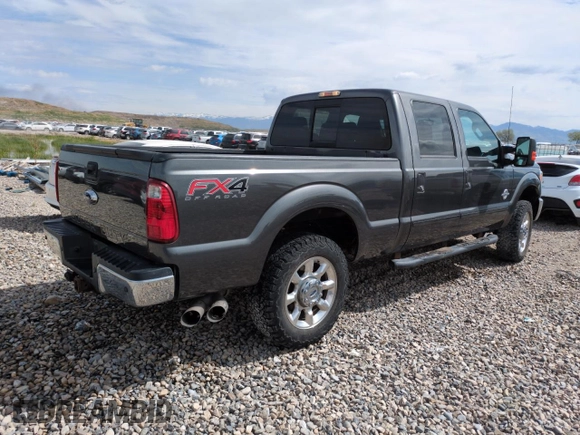 2015 Ford F-350 Platinum with VIN 1FT8W3BT3FEA11466, listed as a Copart auction lot 54264375 with 111,525 mi miles and Salvage Title. Bid and sale history available at DreamBid. Image 3.