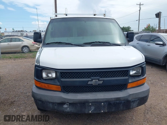 2014 Chevrolet Express Cargo z VIN 1GCWGGBA8E1122630, wystawiony jako IAAI lot #42695749 z przebiegiem 208 291 mil mil oraz . Historia ofert i sprzedaży dostępna na DreamBid. Obrazek 6.