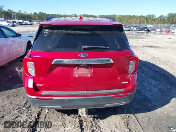 2020 Ford Explorer XLT with VIN 1FMSK7DH6LGA23236, listed as a IAAI auction lot 41733624 with 116,556 mi miles. Bid and sale history available at carsss.com. Image 16.