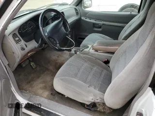 1999 Ford Explorer with VIN 1FMYU22E1XUA94061, listed as a Copart auction lot 44463165 with 172,246 mi miles and Salvage title. Bid and sale history available at DreamBid. Image 7.