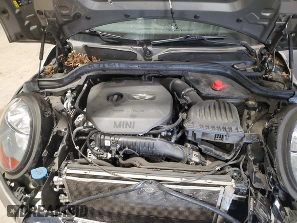 2017 MINI Hardtop Cooper with VIN WMWXP5C30H2F60940, listed as a Copart auction lot 56475935 with 66,925 mi miles and Salvage title. Bid and sale history available at DreamBid. Image 11.