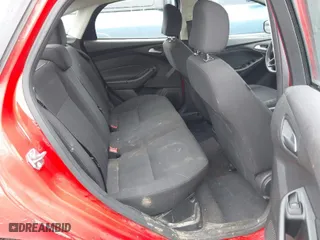 2016 Ford Focus SE with VIN 1FADP3F29GL268809, listed as a IAAI auction lot 41873067 with 135,593 mi miles. Bid and sale history available at carsss.com. Image 8.