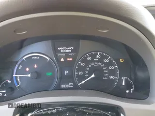2013 Lexus RX 450h z VIN JTJBC1BA4D2052072, wystawiony jako IAAI lot #42076657 z przebiegiem 138 396 mil mil oraz . Historia ofert i sprzedaży dostępna na DreamBid. Obrazek 16.