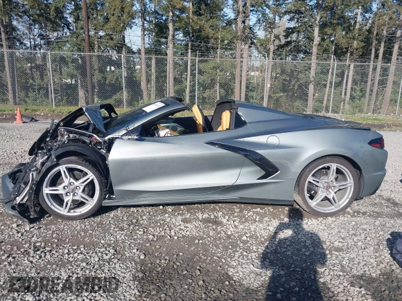 2023 Chevrolet Corvette 2LT with VIN 1G1YB3D42P5139354, listed as a IAAI auction lot 41963434 with 14,005 mi miles. Bid and sale history available at carsss.com. Image 14.