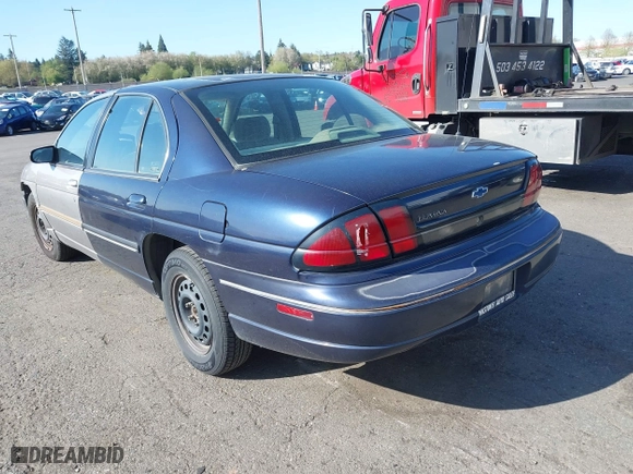 2000 Chevrolet Lumina with VIN 2G1WL52J7Y1355941, listed as a IAAI auction lot 42007306 with 309,954 mi miles. Bid and sale history available at carsss.com. Image 3.