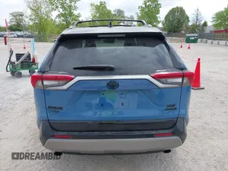 2024 Toyota RAV4 Hybrid XSE with VIN 4T3E6RFV4RU163271, listed as a IAAI auction lot 42237047 with 9,988 mi miles and . Bid and sale history available at DreamBid. Image 17.