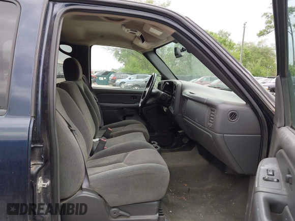 2005 Chevrolet Silverado 1500 LT with VIN 2GCEK13T551208737, listed as a IAAI auction lot 42133496 with 238,919 mi miles and . Bid and sale history available at DreamBid. Image 5.