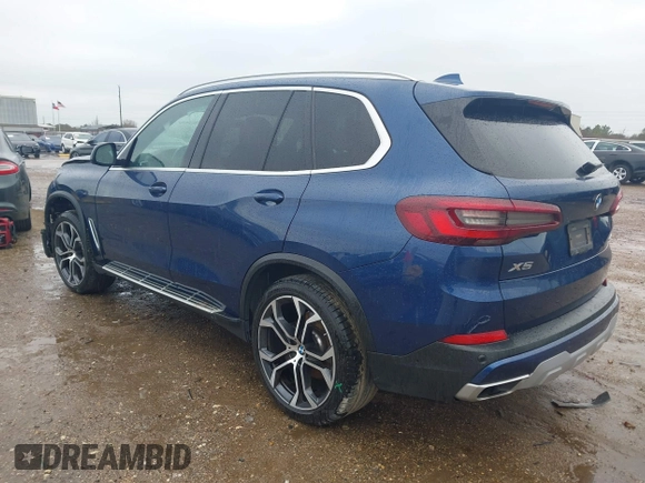 2021 BMW X5 sDrive40i with VIN 5UXCR4C0XM9G29080, listed as a IAAI auction lot 41340380 with 85,403 mi miles. Bid and sale history available at carsss.com. Image 3.
