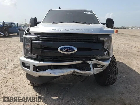 2019 Ford F-250 XL with VIN 1FT7W2BTXKED46644, listed as a Copart auction lot 63229485 with 116,433 mi miles and Salvage title. Bid and sale history available at DreamBid. Image 13.