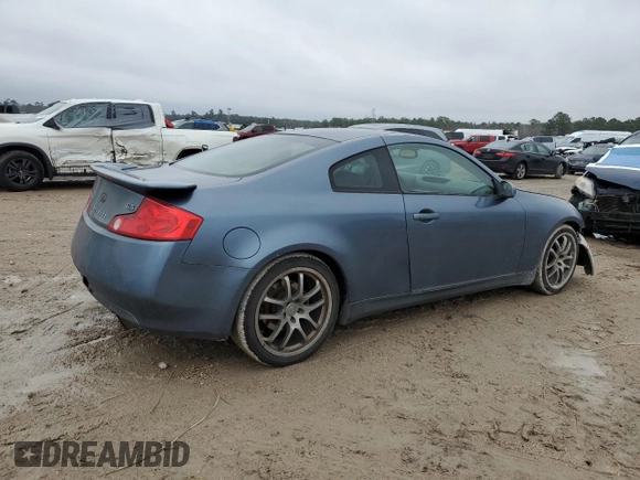 2005 Infiniti G35 Coupe with VIN JNKCV54E25M401064, listed as a Copart auction lot 42576515 with 217,108 mi miles and Salvage Title. Bid and sale history available at carsss.com. Image 3.