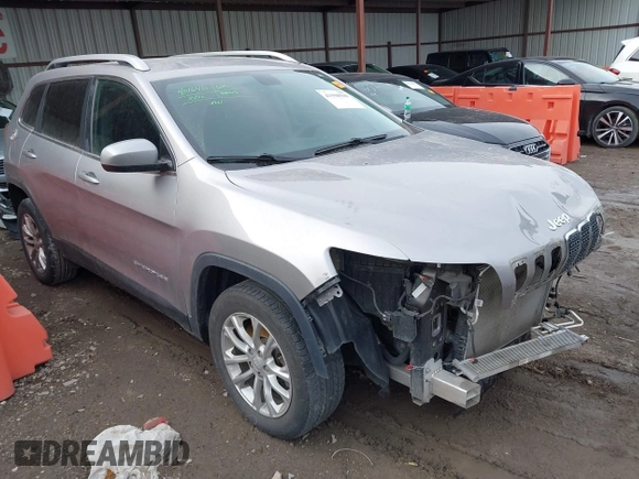 2019 Jeep Cherokee Latitude with VIN 1C4PJLCBXKD247676, listed as a IAAI auction lot 41598599 with 149,815 mi miles. Bid and sale history available at carsss.com. Image 1.