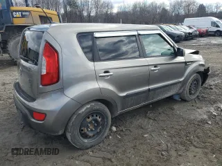2013 Kia Soul with VIN KNDJT2A54D7503948, listed as a Copart auction lot 48200455 with 156,532 mi miles and Salvage Title. Bid and sale history available at carsss.com. Image 3.