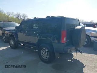2006 Hummer H3 with VIN 5GTDN136X68197089, listed as a IAAI auction lot 41997710 with 206,160 mi miles and . Bid and sale history available at DreamBid. Image 3.