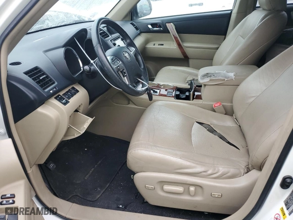 2013 Toyota Highlander Limited with VIN 5TDYK3EH9DS116930, listed as a Copart auction lot 86736584 with 204,351 mi miles and Salvage Title. Bid and sale history available at carsss.com. Image 7.