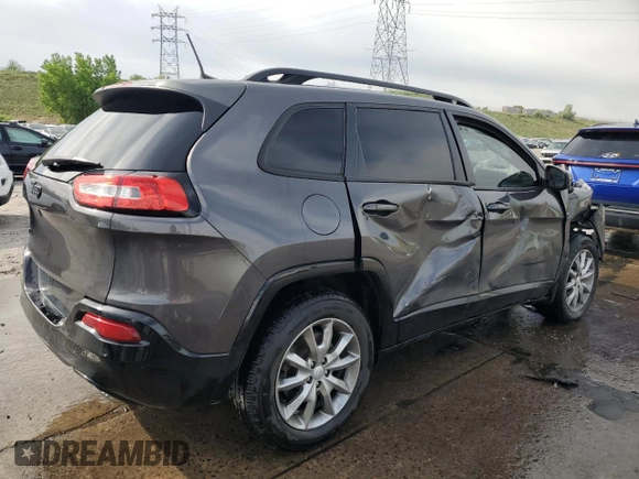 2018 Jeep Cherokee Latitude z VIN 1C4PJMCX3JD586604, wystawiony jako Copart lot #59128315 z przebiegiem 100 892 mil mil oraz Szkoda całkowita • Salvage title. Historia ofert i sprzedaży dostępna na DreamBid. Obrazek 3.