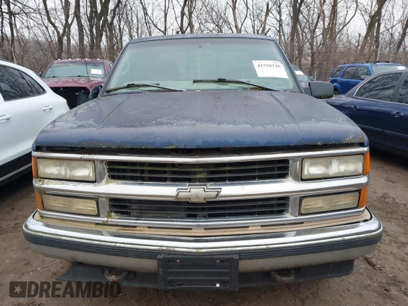1998 Chevrolet Silverado 1500 with VIN 2GCEC19R0W1116302, listed as a IAAI auction lot 41558346 with 282,870 mi miles and . Bid and sale history available at DreamBid. Image 6.