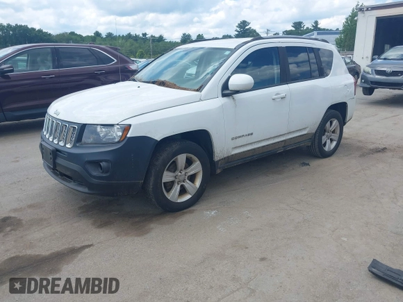 2016 Jeep Compass Latitude z VIN 1C4NJDEB6GD596061, wystawiony jako IAAI lot #42623673 z przebiegiem 180 777 mil mil oraz . Historia ofert i sprzedaży dostępna na DreamBid. Obrazek 2.
