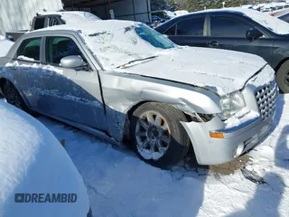 2008 Chrysler 300 Limited with VIN 2C3KA33G98H284465, listed as a IAAI auction lot 41318710 with Not provided miles and . Bid and sale history available at DreamBid. Image 1.