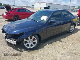 2007 BMW 5 Series 550i z VIN WBANB53527CP07563, wystawiony jako IAAI lot #42423575 z przebiegiem 122 091 mil mil oraz . Historia ofert i sprzedaży dostępna na DreamBid. Obrazek 2.