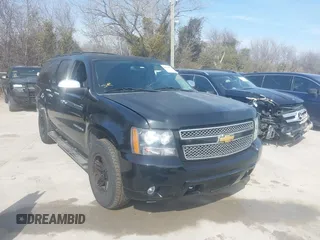 2013 Chevrolet Suburban LT with VIN 1GNSCJE06DR244789, listed as a IAAI auction lot 41568978 with 224,374 mi miles. Bid and sale history available at carsss.com. Image 1.