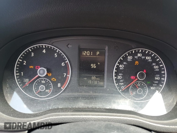 2014 Volkswagen Passat S with VIN 1VWAT7A31EC029703, listed as a Copart auction lot 61773525 with 131,787 mi miles and Clean title. Bid and sale history available at DreamBid. Image 9.