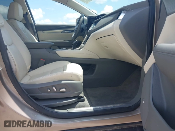 2022 Cadillac XT5 AWD Premium Luxury with VIN 1GYKNDRSXNZ112680, listed as a IAAI auction lot 42389521 with 12,365 mi miles and . Bid and sale history available at DreamBid. Image 5.