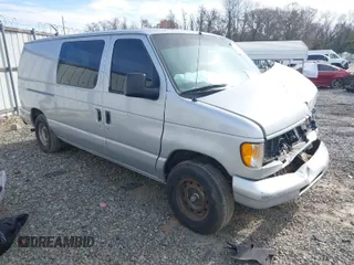 1998 Ford Econoline Cargo with VIN 1FTRE1428WHB30628, listed as a IAAI auction lot 41706164 with 153,223 mi miles. Bid and sale history available at carsss.com. Image 1.