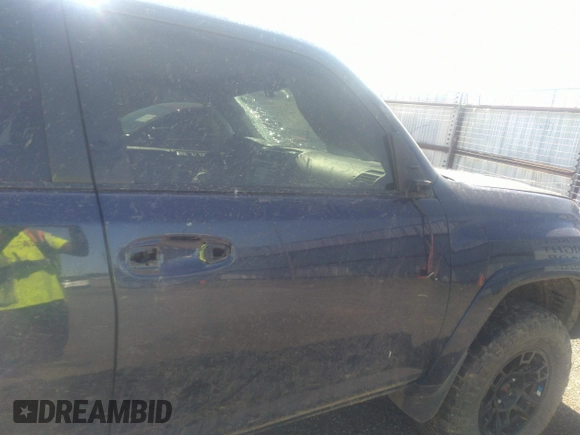2016 Toyota 4Runner Limited with VIN JTEBU5JR6G5280023, listed as a IAAI auction lot 42299277 with 125,977 mi miles and . Bid and sale history available at DreamBid. Image 21.