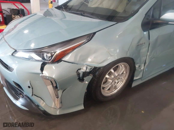 2022 Toyota Prius LE with VIN JTDL9MFU6N3041369, listed as a IAAI auction lot 41328637 with 96,424 mi miles. Bid and sale history available at carsss.com. Image 6.