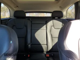 2021 Volvo XC60 Momentum z VIN YV4102DK3M1760366, wystawiony jako Copart lot #81169744 z przebiegiem 52 405 mil mil oraz Szkody całkowita. Historia ofert i sprzedaży dostępna na DreamBid. Obrazek 10.