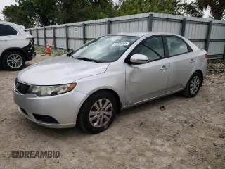 2011 Kia Forte EX with VIN KNAFU4A24B5449092, listed as a Copart auction lot 61679584 with 129,196 mi miles and Non Repairable. Bid and sale history available at carsss.com. Image 1.