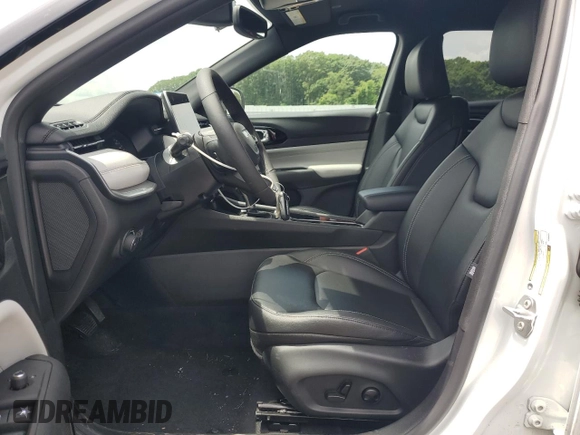 2025 Jeep Compass Limited with VIN 3C4NJDCN9ST580629, listed as a Copart auction lot 63577135 with 3,682 mi miles and Clean title. Bid and sale history available at DreamBid. Image 7.