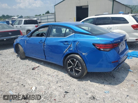 2024 Nissan Sentra SV z VIN 3N1AB8CV0RY375199, wystawiony jako Copart lot #61742905 z przebiegiem 11 557 mil mil oraz Szkoda całkowita • Salvage title. Historia ofert i sprzedaży dostępna na DreamBid. Obrazek 2.