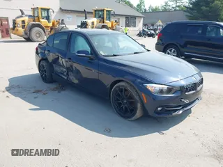 2016 BMW 3 Series 328i xDrive z VIN WBA8E3G59GNU03802, wystawiony jako IAAI lot #42432773 z przebiegiem 94 719 mil mil oraz . Historia ofert i sprzedaży dostępna na DreamBid. Obrazek 1.
