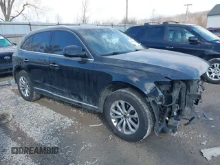 2015 Audi Q5 Premium with VIN WA1CFAFP6FA092394, listed as a IAAI auction lot 41689478 with 97,986 mi miles. Bid and sale history available at carsss.com. Image 1.