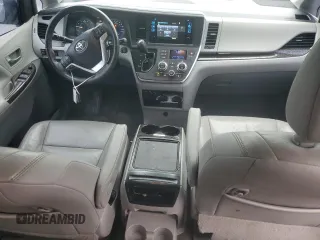 2017 Toyota Sienna XLE Auto Access Seat z VIN 5TDYZ3DC8HS848456, wystawiony jako Copart lot #56531805 z przebiegiem 115 716 mil mil oraz Szkoda całkowita • Salvage title. Historia ofert i sprzedaży dostępna na DreamBid. Obrazek 8.