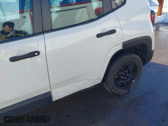 2021 Jeep Renegade Jeepster with VIN ZACNJDAB0MPN28743, listed as a IAAI auction lot 41354556 with 35,738 mi miles and . Bid and sale history available at DreamBid. Image 17.