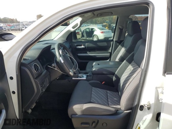 2020 Toyota Tundra 2WD SR5 with VIN 5TFEY5F11LX270247, listed as a Copart auction lot 81674544 with 52,644 mi miles and Salvage Title. Bid and sale history available at carsss.com. Image 7.