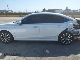 2024 Honda Civic EX z VIN 2HGFE1F74RH304237, wystawiony jako IAAI lot #42175076 z przebiegiem 24 618 mil mil oraz . Historia ofert i sprzedaży dostępna na DreamBid. Obrazek 15.