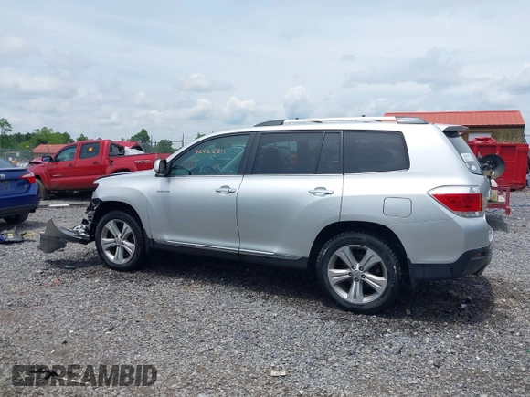 2013 Toyota Highlander Limited with VIN 5TDDK3EH9DS231526, listed as a IAAI auction lot 42425311 with 206,168 mi miles and . Bid and sale history available at DreamBid. Image 14.