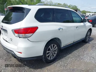 2013 Nissan Pathfinder Platinum with VIN 5N1AR2MM4DC623141, listed as a IAAI auction lot 41891386 with 139,550 mi miles and . Bid and sale history available at DreamBid. Image 4.