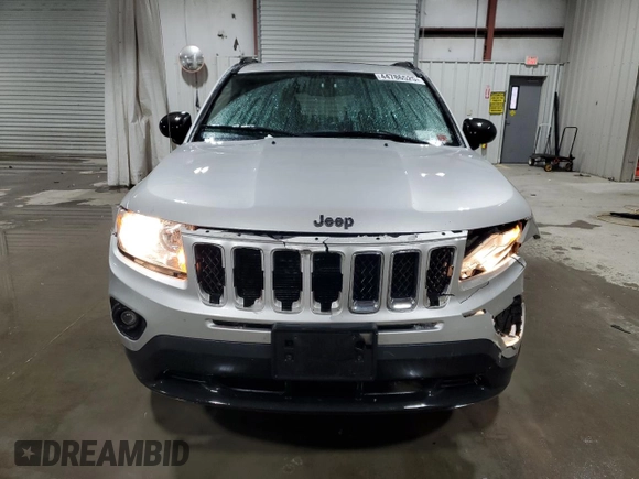 2011 Jeep Compass Limited with VIN 1J4NF5FB5BD201425, listed as a Copart auction lot 44786525 with 132,885 mi miles and Salvage Title. Bid and sale history available at carsss.com. Image 5.