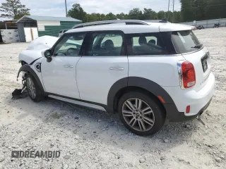 2020 MINI Countryman Cooper S with VIN WMZYW7C04L3L39918, listed as a Copart auction lot 70145374 with 31,523 mi miles and Salvage Title. Bid and sale history available at carsss.com. Image 2.