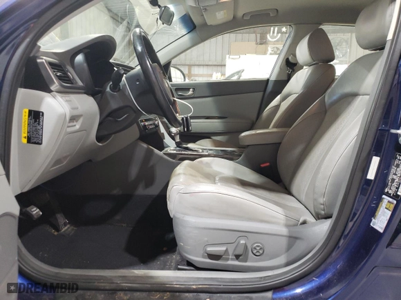 2016 Kia Optima EX with VIN 5XXGU4L35GG032192, listed as a Copart auction lot 50315045 with 82,205 mi miles and Salvage Title. Bid and sale history available at carsss.com. Image 7.