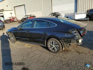 2022 Hyundai Sonata Hybrid Blue with VIN KMHL24JJ8NA040815, listed as a Copart auction lot 44653955 with 92,090 mi miles and Salvage Title. Bid and sale history available at carsss.com. Image 2.