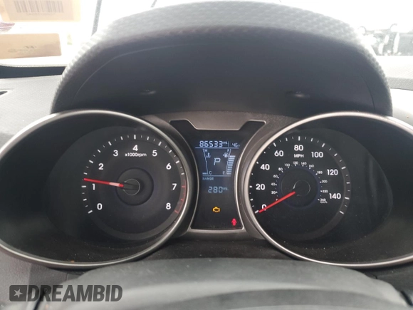 2017 Hyundai Veloster Value Edition with VIN KMHTC6AD9HU324475, listed as a Copart auction lot 82224274 with 86,533 mi miles and Salvage Title. Bid and sale history available at carsss.com. Image 9.
