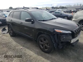 2017 Jeep Cherokee 75th Anniversary Edition с VIN 1C4PJMCS6HW530000, выставлен на аукционе Copart как лот 45368725 с пробегом 137 423 миль миль и Списание • Salvage title. История ставок и продаж доступна на DreamBid. Изображение 4.