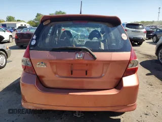 2007 Honda Fit Sport with VIN JHMGD38607S003555, listed as a Copart auction lot 70686834 with 141,940 mi miles and Salvage Title. Bid and sale history available at carsss.com. Image 6.
