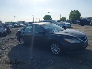 2018 Nissan Altima SV with VIN 1N4AL3AP0JC208507, listed as a IAAI auction lot 42171391 with 181,210 mi miles and . Bid and sale history available at carsss.com. Image 1.